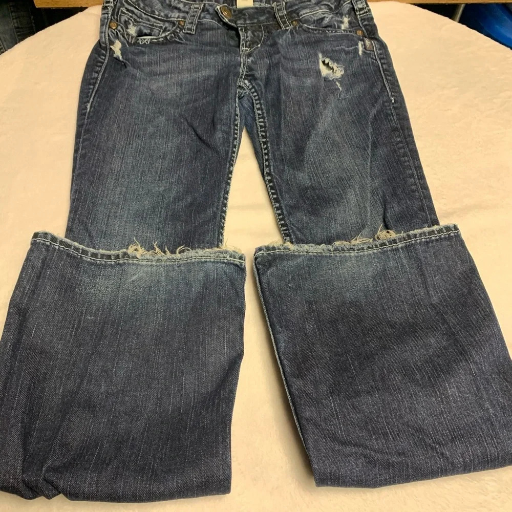 Silver jeans Tuesday style 28/31 dark wash minimal
Distressing wide leg - Picture 6 of 9